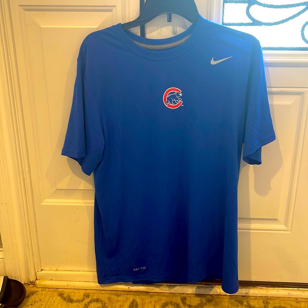Nike dri fit. Chicago Cubs. Size: L